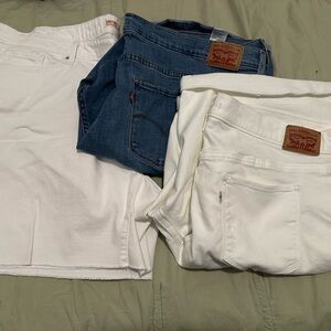 Women’s Levi’s shorts size 24